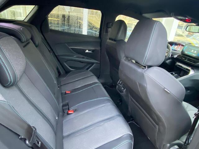 Peugeot 3008 1.6 HYbrid 180 Allure Pack Business | 19 inch | Automaat | Achteruitrij camera | Parkeersensoren | Navigatie