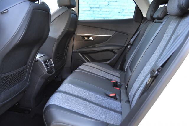 Peugeot 3008 1.2 GT Line Aut Schd elek kl key-less nav