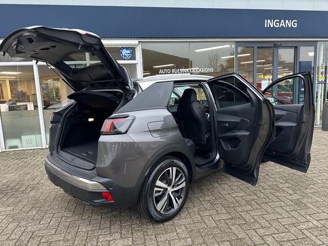 Peugeot 3008 1.6 HYBRID ALLURE