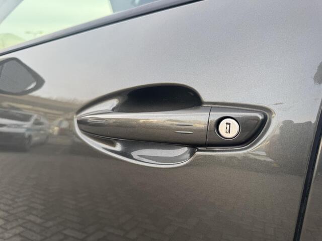 Peugeot 3008 Allure 1.2 Turbo 130pk | TREKHAAK | HANDSFREE A.KLEP | CAMERA | NAVI | CARPLAY | KEYLESS ENTRY | 19" LM-VELGEN