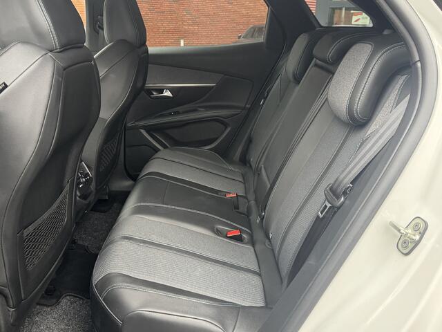 Peugeot 3008 1.6 HYbrid 225 Allure // ADAPTIVE CRUISE // CAMERA // NAVI // STOELVERWARMING // CLIMA //