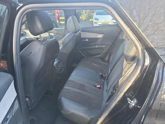 Peugeot 3008 1.2 PureTech Aut. GT Line | Trekhaak | Panorama | Camera |