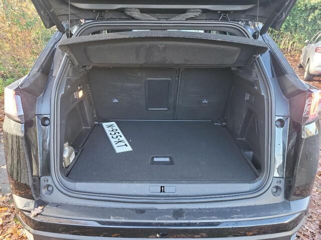 Peugeot 3008 1.2 PureTech Aut. GT Line | Trekhaak | Panorama | Camera |