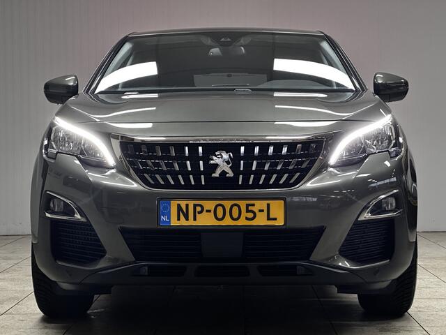Peugeot 3008 1.2 PureTech Active/ Automaat!/ Dealer onderhouden!/ Virtual Cockpit/ Camera/ Apple + Android/ 17'' LMV/ Lane-Assist./ Navi/ Clima/ Cruise/ Bluetooth/ Armsteun/ Multi. LEDER. Stuur/ Mistl./ PDC/ Extra getint glas