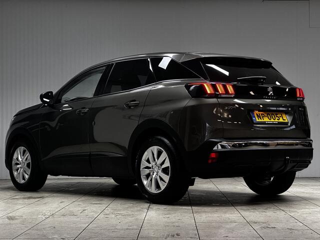 Peugeot 3008 1.2 PureTech Active/ Automaat!/ Dealer onderhouden!/ Virtual Cockpit/ Camera/ Apple + Android/ 17'' LMV/ Lane-Assist./ Navi/ Clima/ Cruise/ Bluetooth/ Armsteun/ Multi. LEDER. Stuur/ Mistl./ PDC/ Extra getint glas