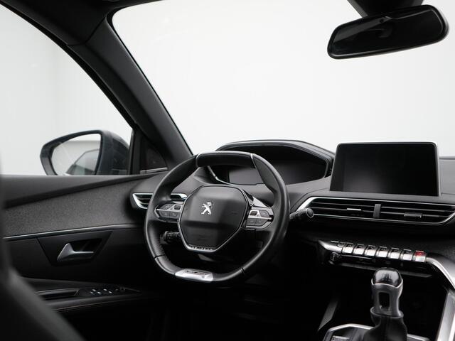 Peugeot 3008 1.2 PureTech GT Line Sportiefste uitvoering !