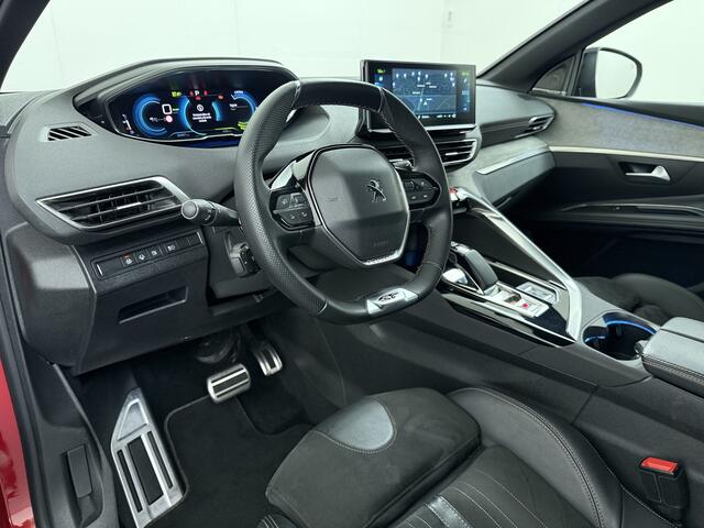Peugeot 3008 1.6T 225pk AUT-8 GT Pack HYbrid Leer/Alcantara+Elektr.+Verwarmd Trekhaak Navi360°Camera Apple Carplay Android Ecc HiFi Premium FOCAL® Zwarte Hemel Lane Assist Dodehoekwaarschuwing 1e Eigenaar Origineel Nederlandse Auto Nieuwprijs ¤51.858,-