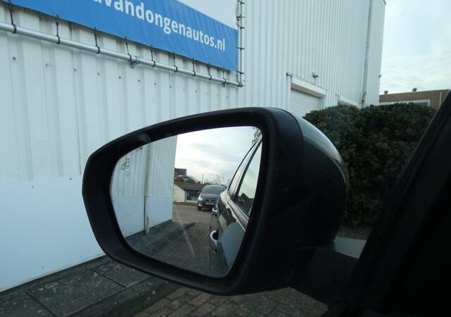 Peugeot 3008 1.2 PURETECH ALLURE Automaat,360,Led,Dodehoek,Memory