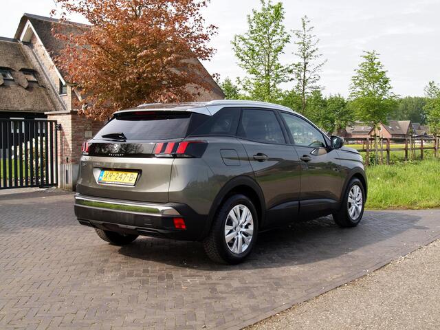 Peugeot 3008 1.2 PureTech Active | Apple Carplay | Camera | Cruise Control | Trekhaak | Automaat | NL-Auto |