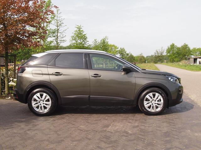 Peugeot 3008 1.2 PureTech Active | Apple Carplay | Camera | Cruise Control | Trekhaak | Automaat | NL-Auto |