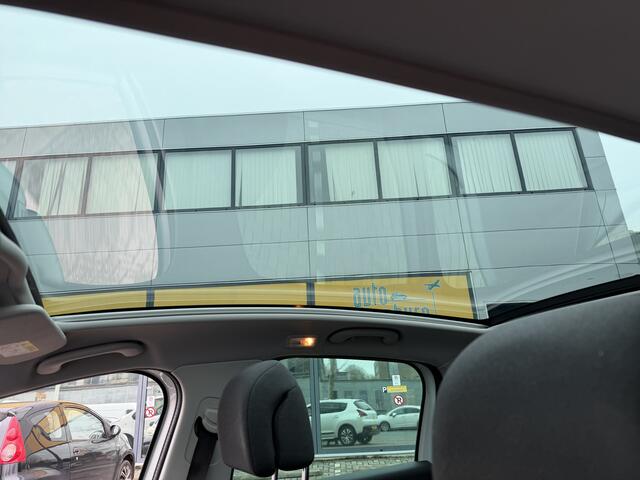 Peugeot 3008 1.2 PureTech Style * 117.701 Km * Panoramadak * Navi * Climatronic *