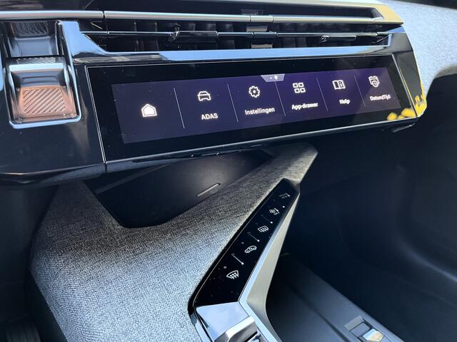 Peugeot 3008 1.2 Hybrid 136 Allure | ADAPT. CRUISE | CAMERA 360° | CARPLAY | NAVI | PDC V&A | VIRTUAL COCKPIT