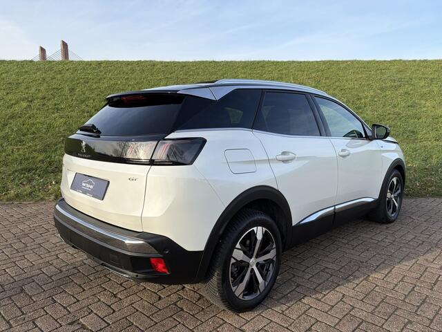 Peugeot 3008 1.6 PureTech GT Alcantara | Massagestoel | Pano | Camera achter | Nightvision