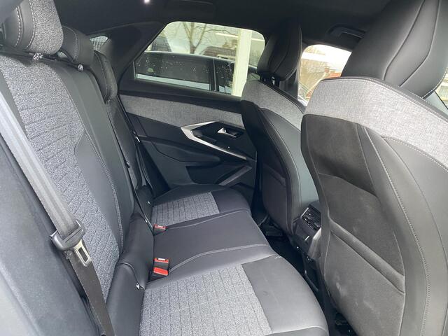 Peugeot 3008 1.2 Hybrid 145 Allure | Climate Control | Apple Carplay/Android Auto draadloos | Achteruitrijcamera | Keyless Go |