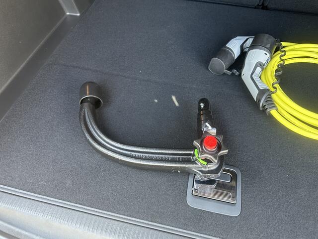 Peugeot 3008 1.6 HYbrid BL Allure