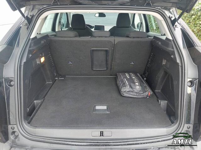 Peugeot 3008 - 1.2 PureTech Blue Lease Executive