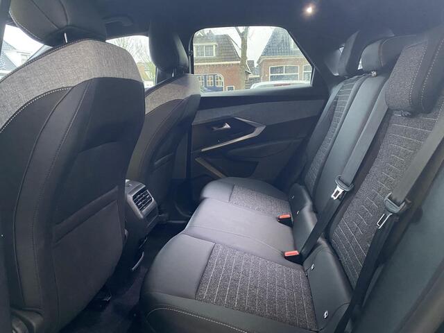 Peugeot 3008 1.2 Hybrid 145 Allure | 19'' velgen | Apple CarPlay/Android Auto | Achteruitrijcamera | Keyless | Climate | LED koplampen
