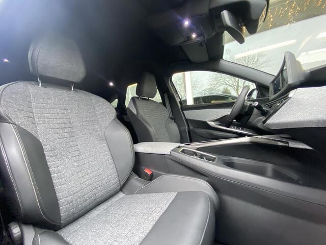 Peugeot 3008 1.2 Hybrid 145 Allure | 19'' velgen | | Apple CarPlay/Android Auto | Achteruitrijcamera | Keyless | Climate | LED koplampen