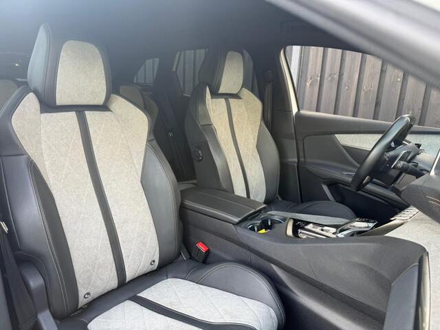 Peugeot 3008 1.6 HYbrid4 300 GT Pack Business