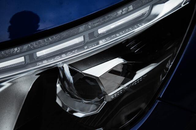 Peugeot 3008 3008 Hybrid4 300 GT Line Camera l Blind spot l Keyless