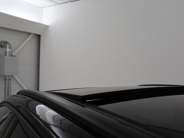 Peugeot 3008 1.6 HYbrid 225 GT | Panoramadak | Trekhaak | Adaptive cruise | 360 Camera | Stoelverwarming | Carplay | Focal HiFi | Navigatie | 19'' | PHEV | Plug In