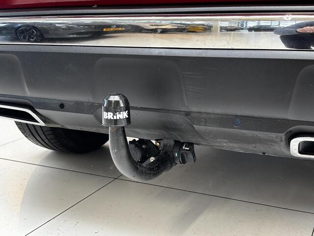 Peugeot 3008 1.2 PureTech Allure Automaat | Afneembare trekhaak | Panoramadak | Navigatie | Achteruitrijcamera | Android auto / Apple carplay