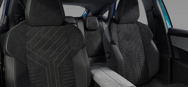 Peugeot 3008 e-3008 GT Avantage 210 73 kWh | Warmtepomp | Leder\Alcantara