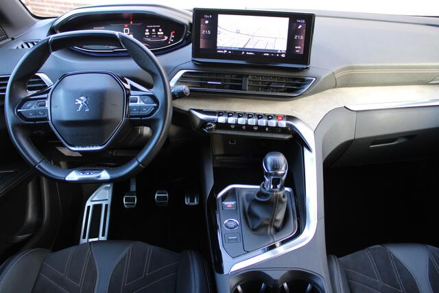 Peugeot 3008 1.2 PureTech GT Trekhaak | Navigatie | Adaptieve cruise