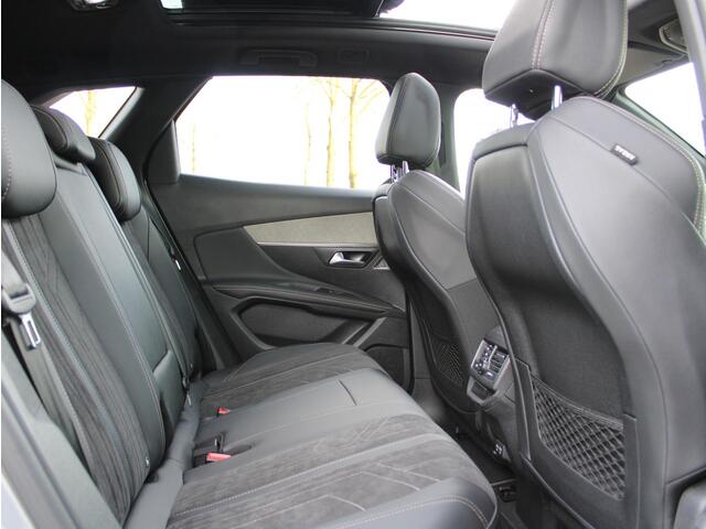 Peugeot 3008 1.6 HYbrid4 300 GT Pack Business | Navi / Panoramadak / Alcantara / Camera