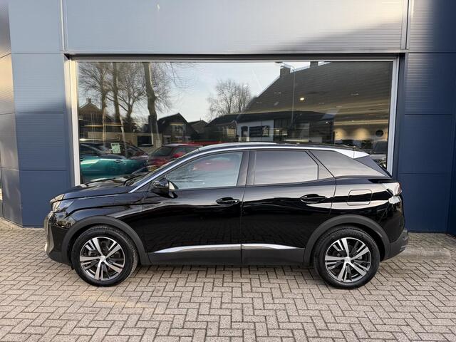 Peugeot 3008 1.6 HYbrid 180 PK Allure Pack Business | Plug In Hybride | Slechts 18.450 KM | Navigatie | LED Verlichting | Camera | Parkeersensoren V+A | Digitaal Dashboard | Keyless Entry | Dode Hoek Detectie |Lichtmetalen Velgen 18 Inch | Climate Control | Adaptieve