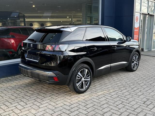 Peugeot 3008 1.6 HYbrid 180 PK Allure Pack Business | Plug In Hybride | Slechts 18.450 KM | Navigatie | LED Verlichting | Camera | Parkeersensoren V+A | Digitaal Dashboard | Keyless Entry | Dode Hoek Detectie |Lichtmetalen Velgen 18 Inch | Climate Control | Adaptieve