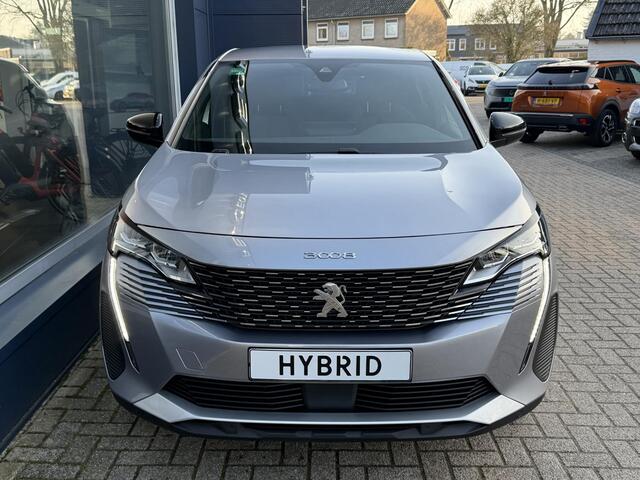 Peugeot 3008 1.6 HYbrid 180 PK Allure Pack Business | Plug In Hybride | Slechts 22.250 KM | Navigatie | LED Verlichting | Camera | Parkeersensoren V+A | Digitaal Dashboard | Keyless Entry | Dode Hoek Detectie |Lichtmetalen Velgen 18 Inch | Climate Control | Adaptieve