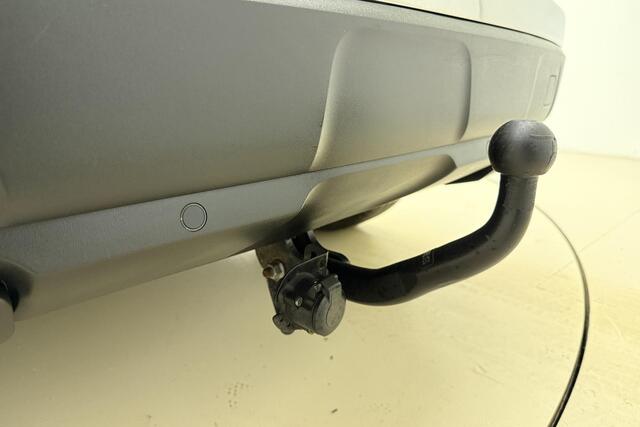 Peugeot 3008 1.2 PureTech Blue Lease Executive 130pk | Navigatie | Trekhaak | Climate Control | Parkeerhulp achter | 1.400 Trekgewicht | Apple Carplay - Android Auto