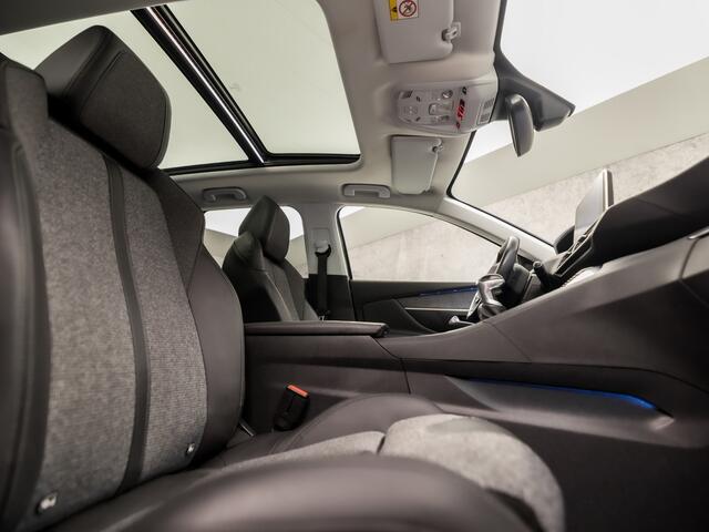 Peugeot 3008 1.2 PureTech Sport (PANORAMADAK, APPLE CARPLAY, MEMORY SEATS, LEDER, STOELVERWARMING, 360 CAMERA, GETINT GLAS, TREKHAAK, KEYLESS, NIEUWSTAAT)