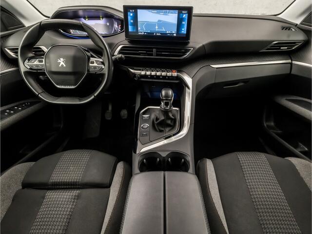 Peugeot 3008 1.2 PureTech Sport (APPLE CARPLAY, GROOT NAVI, KEYLESS, 360 CAMERA, SPORTSTOELEN, CRUISE, LANE ASSIST, NIEUWSTAAT)