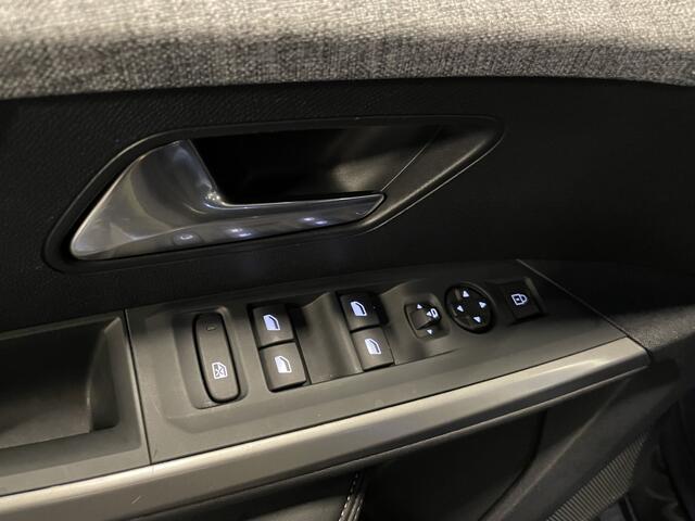 Peugeot 3008 1.2 Hybrid 136 Allure NAVIGATIE-DRAALOZE TELEFOONLADER-MEDIASCHERM GROOT