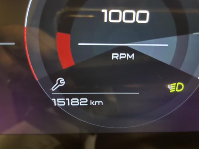 Peugeot 3008 1.2 Hybrid 136 Allure NAVIGATIE-DRAALOZE TELEFOONLADER-MEDIASCHERM GROOT