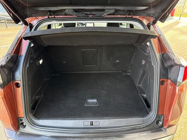 Peugeot 3008 1.2 PureTech Blue Lease Premium *Trekhaak*