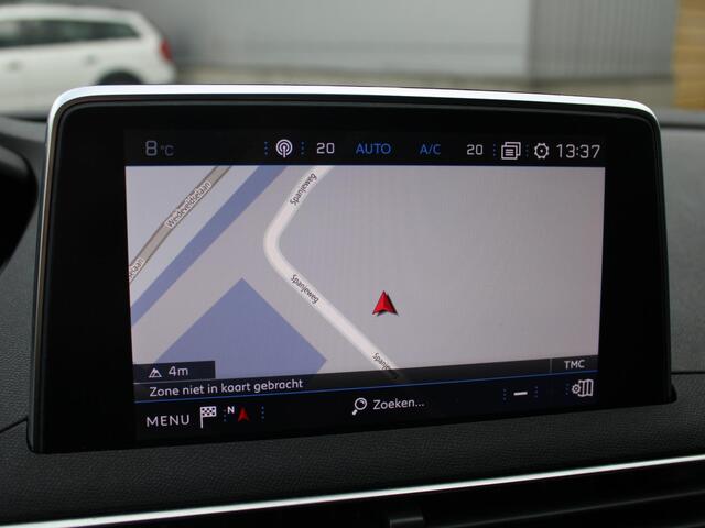 Peugeot 3008 1.2 PureTech Allure | DEALER ONDERHOUDEN | AFNEEMBARE TREKHAAK | NAVIGATIE |
