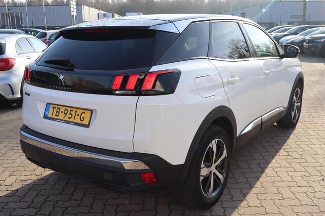 Peugeot 3008 1.6 BlueHDi Blue Lease Premium Apple Carplay, Navigatie, Climate control, Elektrische ramen,