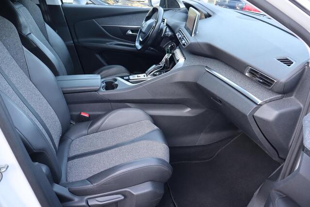 Peugeot 3008 1.6 BlueHDi Blue Lease Premium Apple Carplay, Navigatie, Climate control, Elektrische ramen,