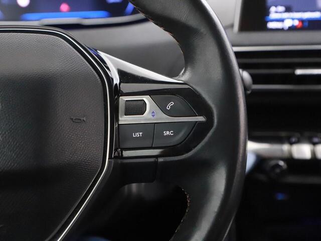 Peugeot 3008 1.2T 130pk Blue Lease Executive Trekhaak/Nav/Ecc