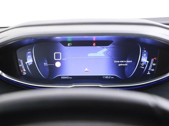 Peugeot 3008 1.2T 130pk Blue Lease Executive Trekhaak/Nav/Ecc