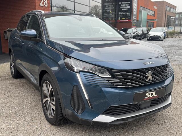 Peugeot 3008 1.6 HYbrid 225 Allure // NAVI // CAMERA // ADAPTIVE CRUISE // CLIMA // DODEN HOEK SENSOR // STOELVERWARMING //