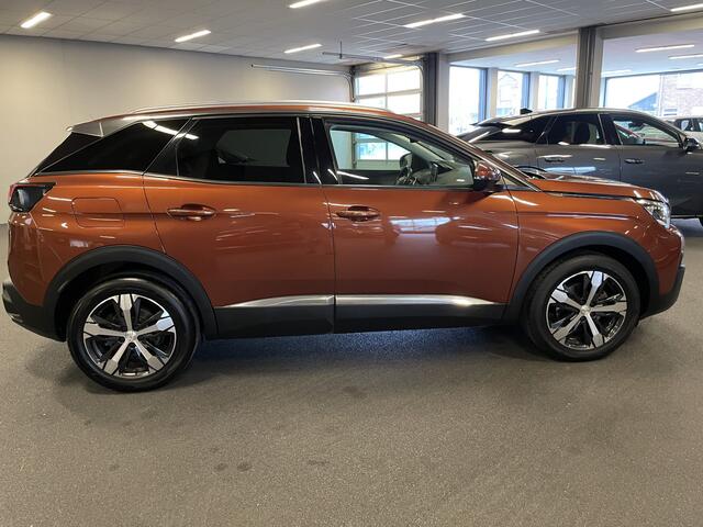 Peugeot 3008 1.2 PureTech Allure Automaat EAT8 Navigatie-Climate control-Parkeersensoren