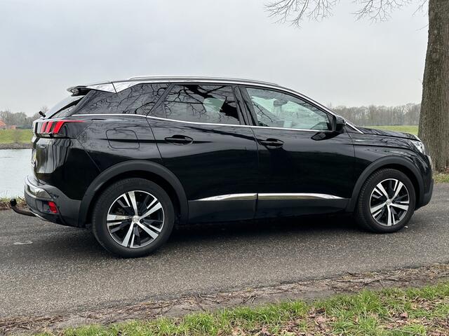 Peugeot 3008 1.6 e-THP GT Line | Automaat | Panoramadak | Trekhaak | LED | Focal audio | Apple carplay | Voorruitverwarming