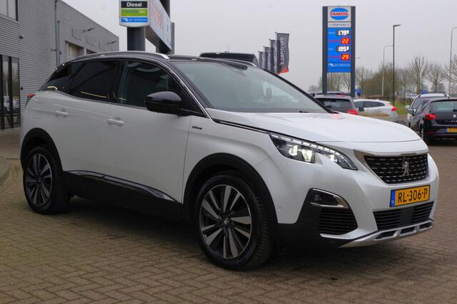 Peugeot 3008 1.2 PureTech 130 PK GT Line, Cruise Control, Navigatie, Carplay