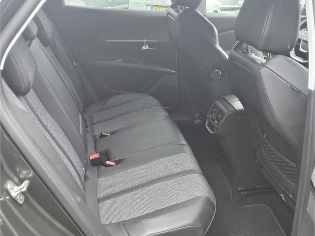 Peugeot 3008 1.2 PureTech Allure *AC*Navi*Apple/Android Auto*
