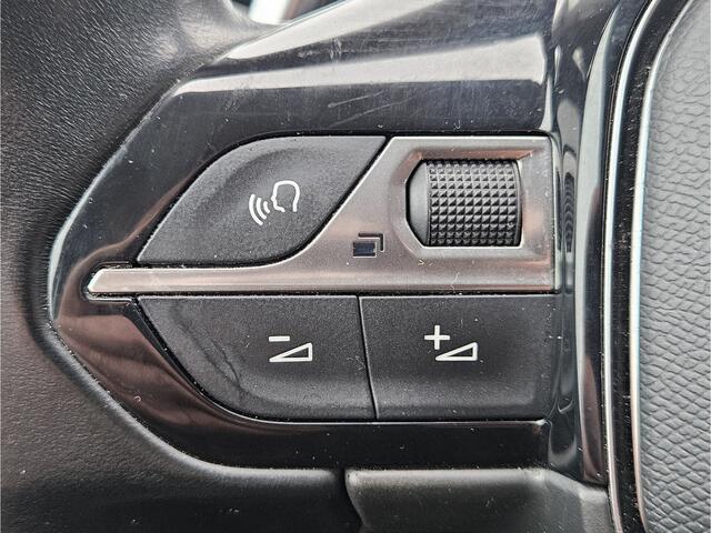 Peugeot 3008 1.2 PureTech Allure *AC*Navi*Apple/Android Auto*