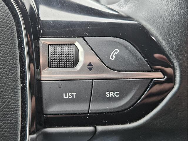 Peugeot 3008 1.2 PureTech Allure *AC*Navi*Apple/Android Auto*